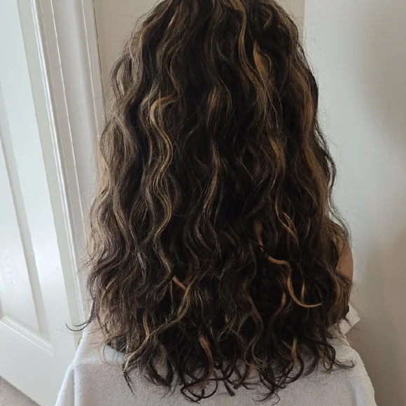 Boss Wig 20-Inch Curly Human Hair Wig - Brown - Picture 4 of 7